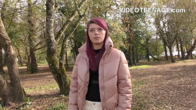 lovely 18 years old girl first porn casting