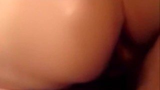 Esposa pega surpresa anal e engole as bolas até Thick Cream torta 