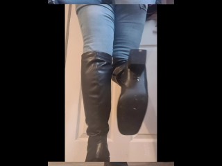 BBW in Jeans and Long Black Boots