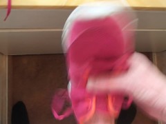 Sample #68 - Screenshot 13 of 16 - Nike Sneakers