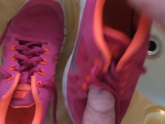 Sample #68 - Screenshot 16 of 16 - Cum On Sneakers