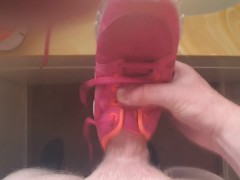 Sample #68 - Screenshot 9 of 16 - Nikes