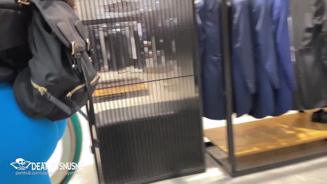 Española Cachonda En Público Se La Chupo En El Probador Quiero Su Leche En Mi Boca y Mis Tetas