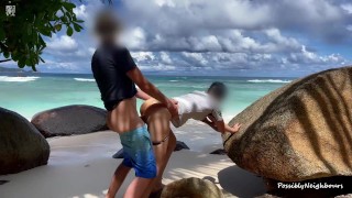 Sexe sur la plage - Cache-cache baise dans Paradise (TEASER)