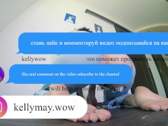 сучка в рваных джинсах трахает себя в жопу - Screenshot 1 of 16 - Anal