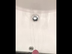 Casual Sink Piss