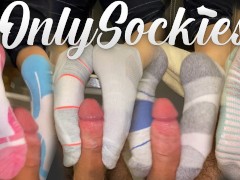 Blondie Gives Best SOCKJOB (6 PAIRS)