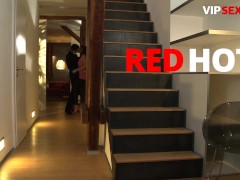 Video VIP SEX VAULT - Sexy Redhead Linda Sweet Is So Horny That She Fucks On The Floor