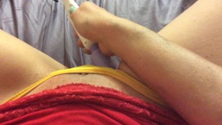 Masterbating Video - Piernas abiertas coño afeitado - NUEVO NUEVO