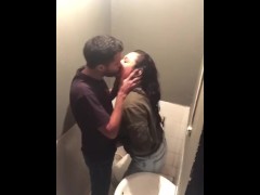 Video 🤤🍆sex in the bathroom of the nightclub😈😛