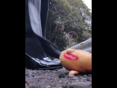 女装フロントマスクトレーニングハイヒール屋外勃起オナニーレザーレザーショーパン - Screenshot 9 of 16 - Crossdress