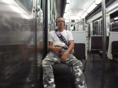 jerkof in subway