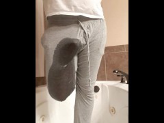 Wetting - Screenshot 14 of 16 - Pee