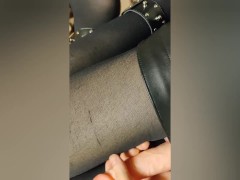 レザー 女装 オナホ フェラホ 射精 スカート オナニー ディルド 足コキ 日本人 - Screenshot 6 of 16 - Leather