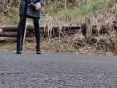 女装 ハイヒール レザー 野外 調教 踏み潰し クラッシュ フェチ