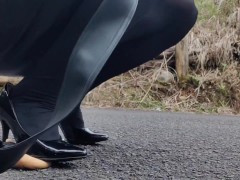 女装 ハイヒール レザー 野外 調教 踏み潰し クラッシュ フェチ - Screenshot 15 of 16 - Crush Fetish