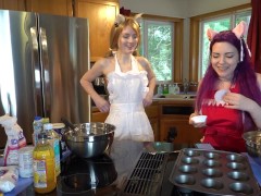 Video baking kitties make cupcakes ft destinationkat