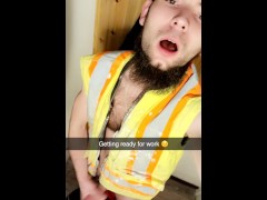 CONSTRUCTION WORKER GETTING READY FOR WORK