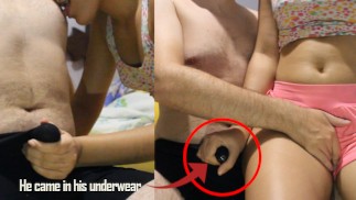 戏弄他，直到他通过内衣、口交、跳舞、打手枪射精