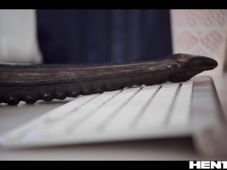 Real Life Hentai - Quadruple Anal - Agatha Vega fucked & bukkaked by Alien Monsters screenshot number 2