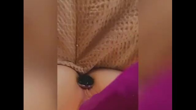 Кончаю на фаллоимитатор