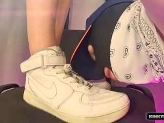 THE POWEROF SNEAKERS - Nike Air foot fetish from mistress crossdres