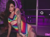 Gia_Baker Sexy dance to love is a bitch