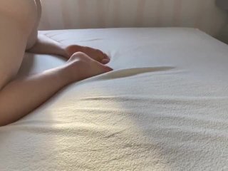 Big ass Chinese slut wants to be cum on her_back