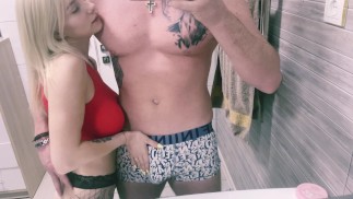Blonde hat mein Sperma gefrühstückt