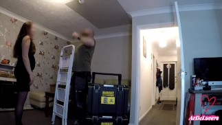 Молодая жена в одиночестве изменяет дома с разнорабочим🔥🔥