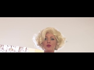 Victoria Vonn en tant que Marilyn Monroe - vers le haut et personnel