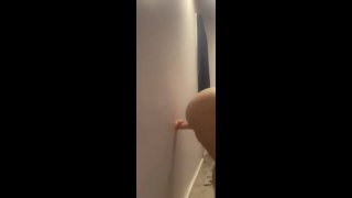 Thick ass slut throws it back on a dildo