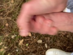 Парень гулял по парку, зачесался член. Решил подрочить ПУБЛИЧНО - Screenshot 10 of 16 - Big Cock