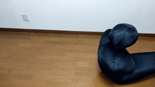 自力で脱げないゼンタイマミーで放置 porn video thumbnail