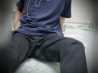 出掛ける前に　変態オナニー