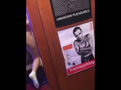 Ласкала себя пальчиком, а потом вставила хвостик - Screenshot 11 of 16 - хвостик