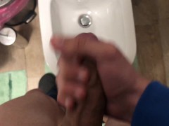 HUGE CUMSHOT FROM A TEEN AFTER 2 HOURS OF MASTURBATION
