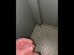 Masturbation in elevator  - Screenshot 8 of 16 - Elevator
