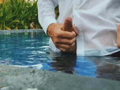 Hot Handsome Man Jerks off in the Outdoor Pool - Screenshot 2 of 16 - Sensual Suite