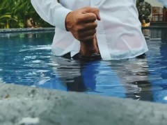 Hot Handsome Man Jerks off in the Outdoor Pool - Screenshot 7 of 16 - Sensual Suite
