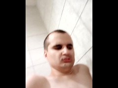 Струя освежающей мочи вернулась на мое дефектное лицо - Screenshot 1 of 16 - Tiny Dick