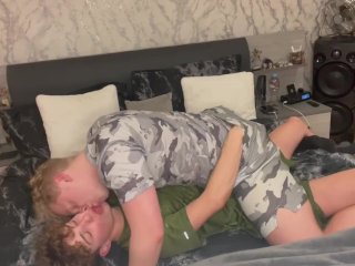 Hot couple 69 till both bust in eachother mouth 