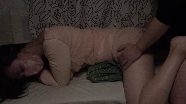 Почти без цензуры японский любительский секс　　
