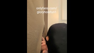 Papà sposato porta il suo cazzo super spesso per la manutenzione del video completo OnlyFans gloryholefun1
