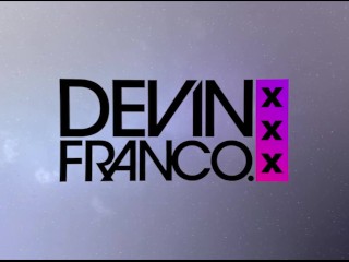 ねえ君たち！残りを見るために DevinFranco.xxx に私と一緒に来るべきです