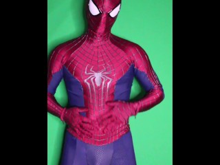 Spiderman Pisse et Jouit (costume TASM2)
