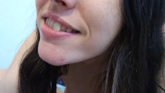 PinkMoonLust Live @ Chaturbate dit accidentellement qu’elle est une fille Pornhub faisant une webcam de contenu de star du porno