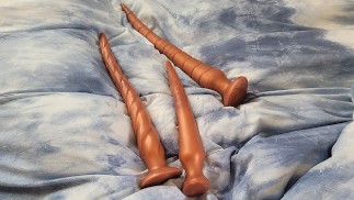 inserting my Slink Buttplug