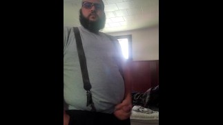 Fully clothed fat arab masterbating 