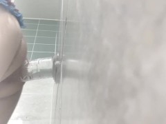 BATHROOM DILDO RIDE